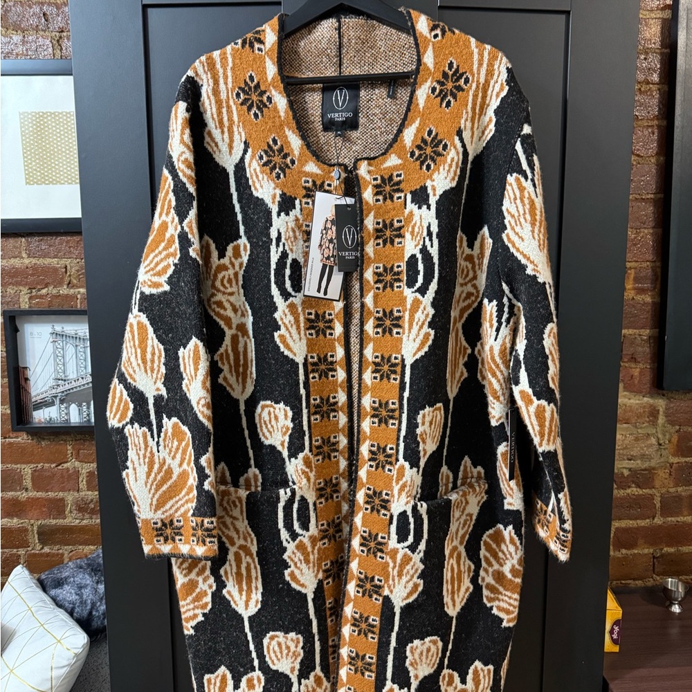 Vertigo Paris Cardigan - Black and Tan